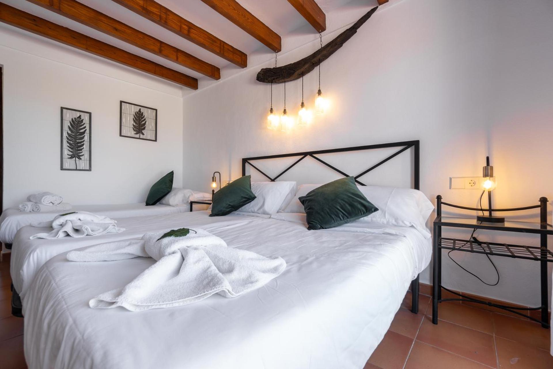 Hostal Restaurante Pou Des Lleo Sant Carles de Peralta Pokój zdjęcie