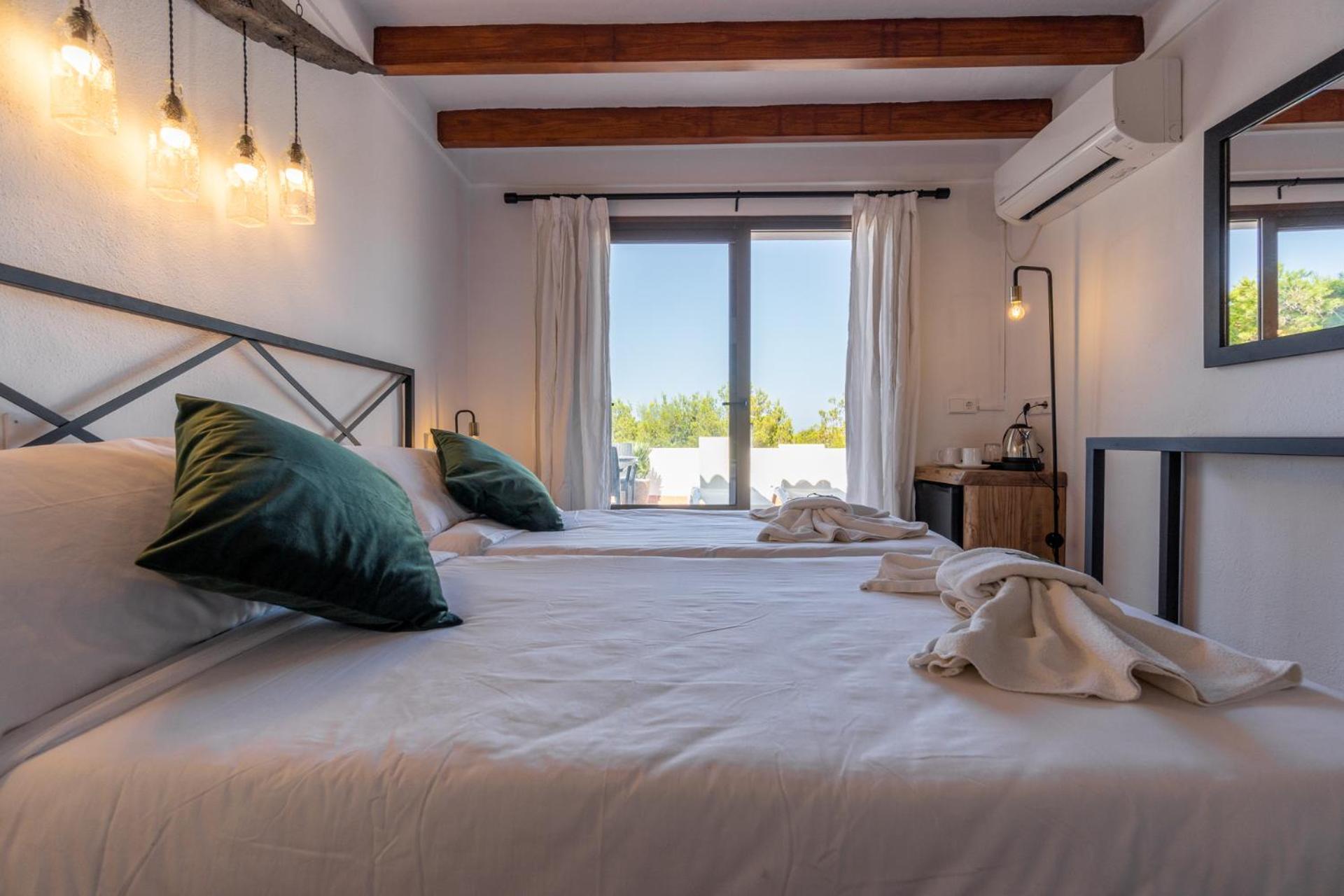 Hostal Restaurante Pou Des Lleo Sant Carles de Peralta Pokój zdjęcie